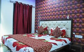 Hotel Dilip 2*